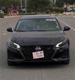 نيسان ألتيما